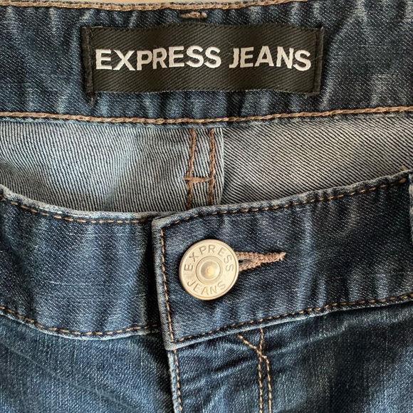 “Zelda” Ultra Low Rise “Barely Boot” Jeans { Express } - Picture 6 of 8